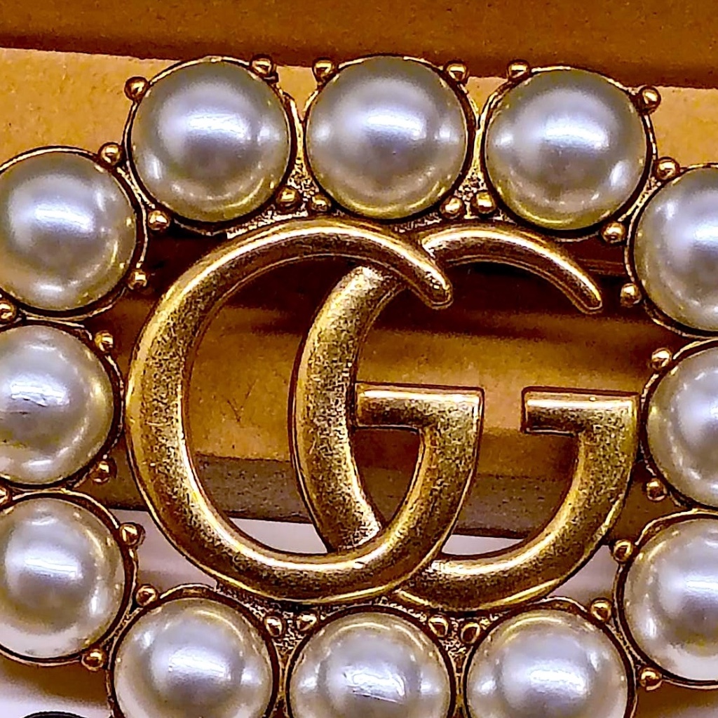 Rare Gold Tone And Cream Tone Fashion Brooch